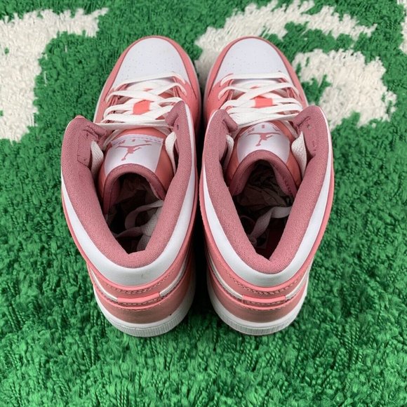 Air Jordan 1 Mid GS Valentine’s Day 2023 Size 6.5Y Women Size 8 NEW DQ8423-616 - Picture 6 of 13